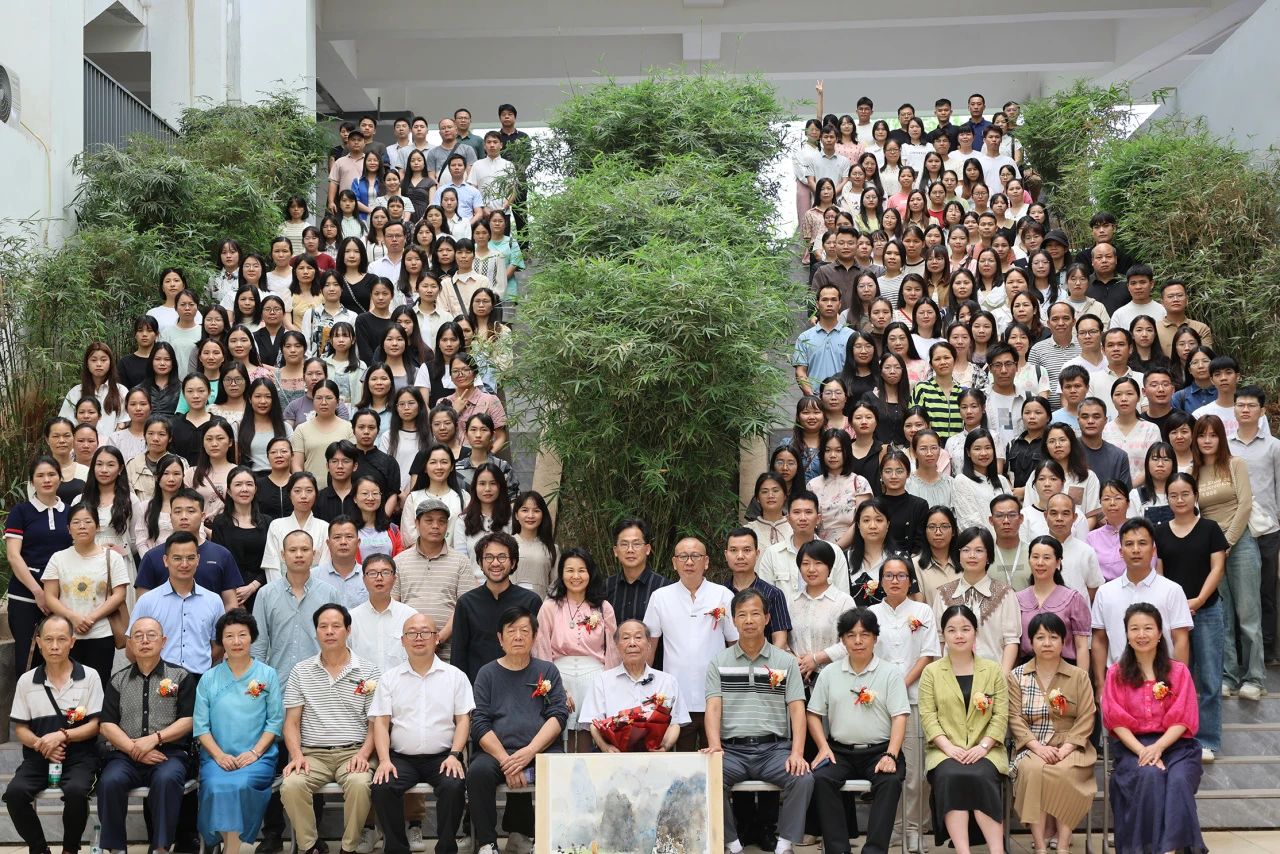 桂平市中小学美术教师水彩画专题培训活动暨大藤峡水彩画社成立仪式在我校顺利举行 丨 大发体育,大发(中国)